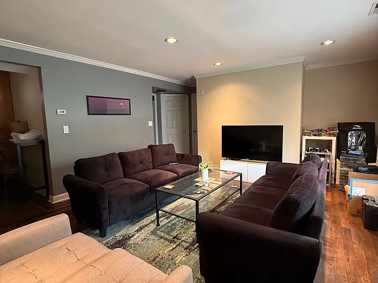 148 Newton St #2 — Photo 6