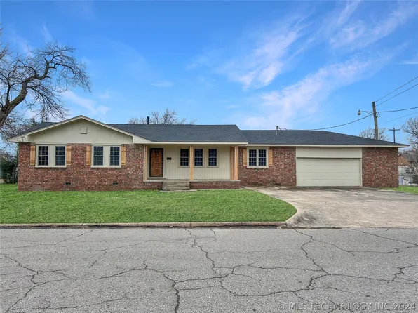 611 W Delaware St, Tahlequah, OK 74464