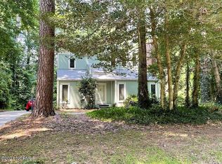 504 Lancelot Dr, Greenville, NC 27858