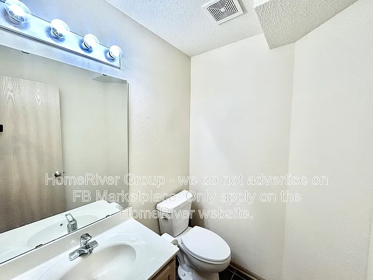 8010 N Elmwood Ave — Photo 18