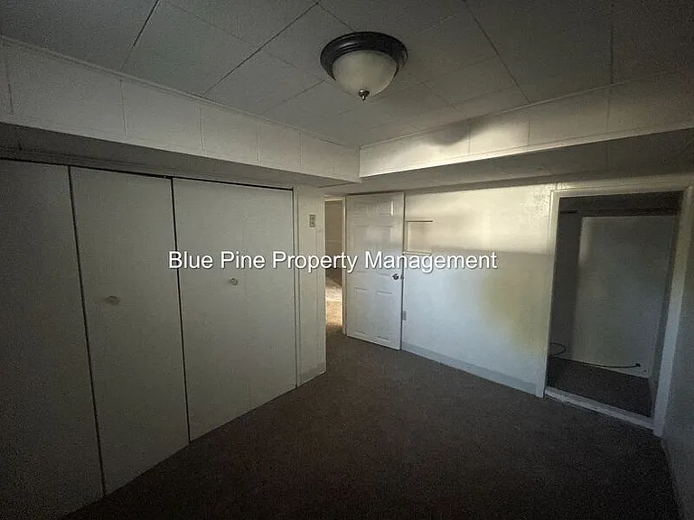 960 Homer Ave — Photo 14