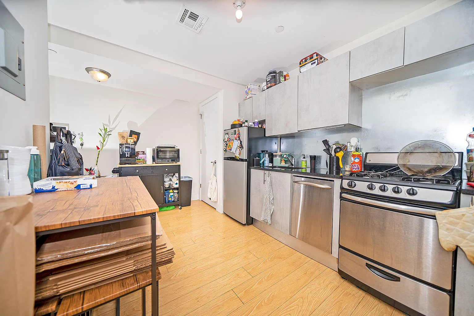 833 Monroe Street — Photo 1