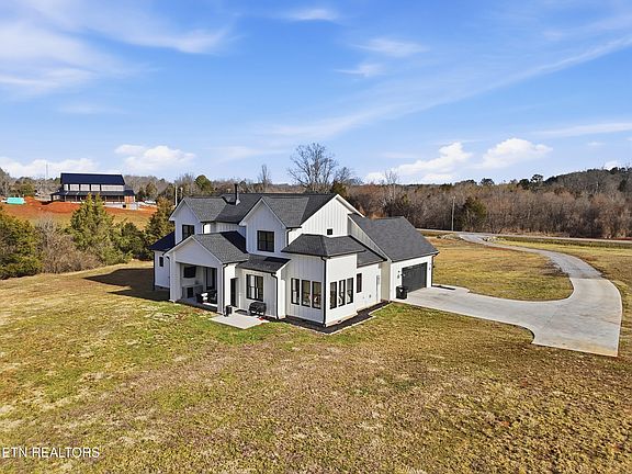 5th image of 4513 Big Springs Rd