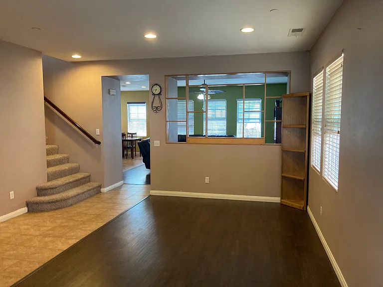 1668 Julia Way — Photo 15