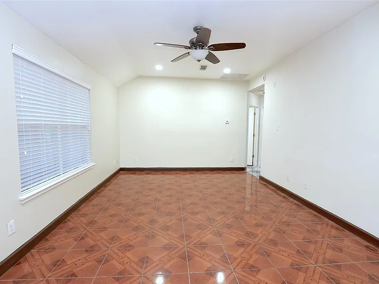 4823 Canyon Blanco Dr — Photo 3