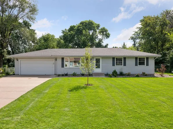 10117 Irwin Rd, Bloomington, MN 55437