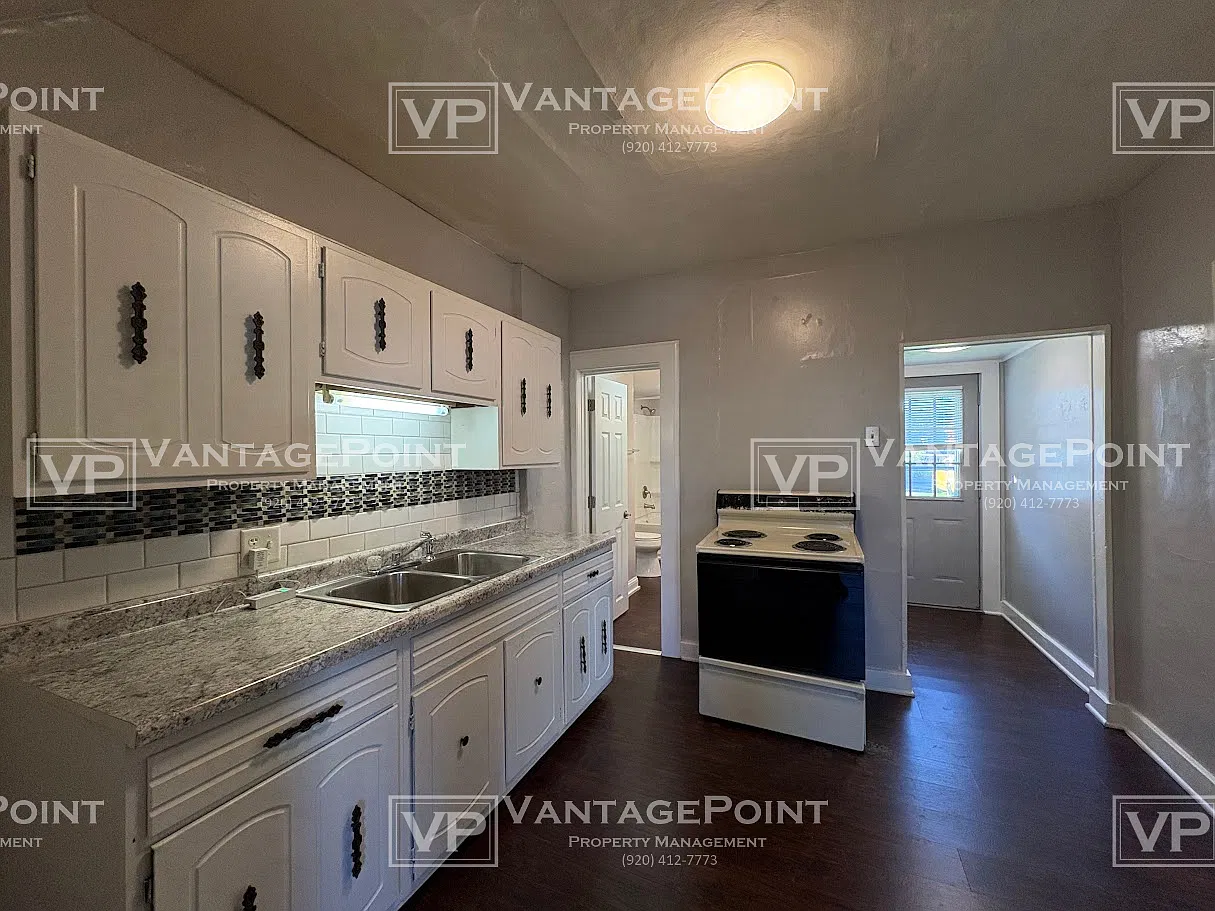 315 West 10th Street - C — Photo 2