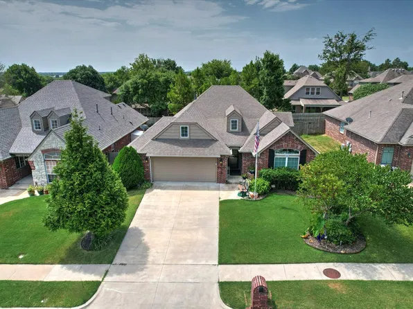 1825 E Laredo St, Broken Arrow, OK 74012