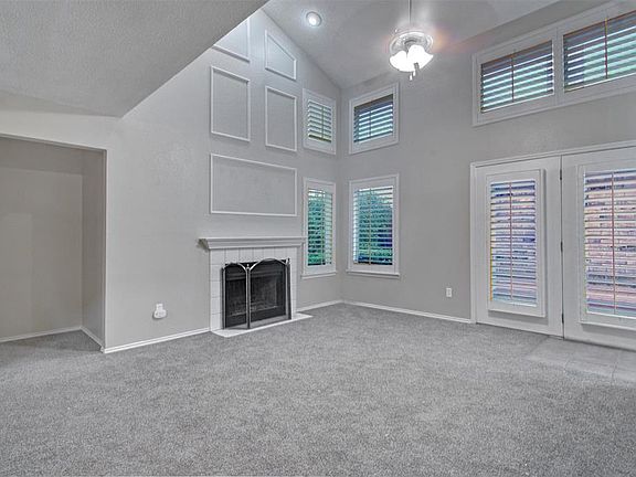 4th image of 2106 Willowgate Ln