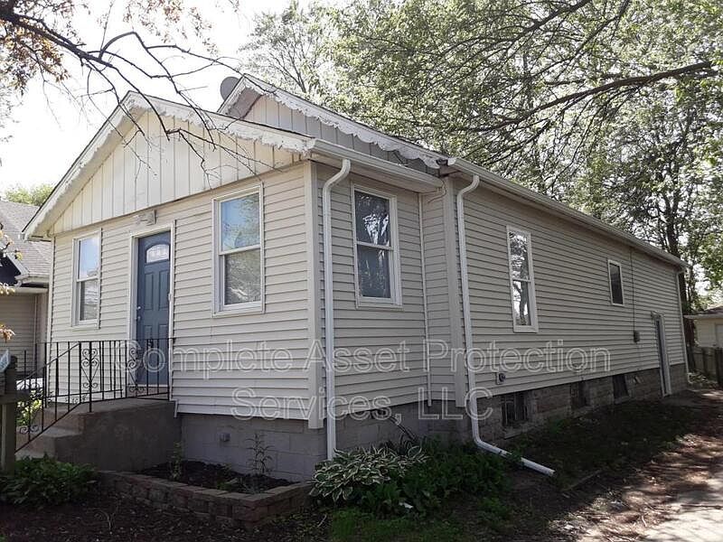 1st image of 6812 California Ave
