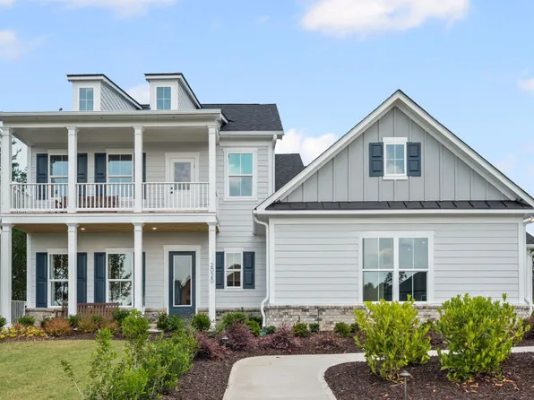 Fieldcrest Plan, Traditions of Braselton