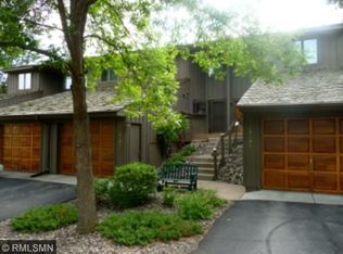 8980 Neill Lake Rd #B, Eden Prairie, MN 55347