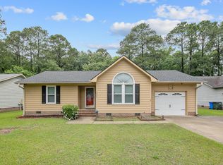 3970 Loufield Dr, Fayetteville, NC 28311