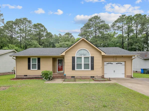 3970 Loufield Dr, Fayetteville, NC 28311