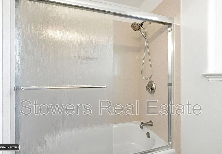 8049 Elgin Ln — Photo 32