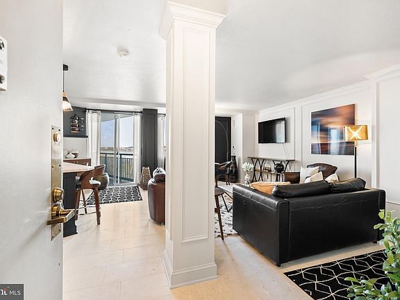 2nd image of 501 Slaters Ln APT 901