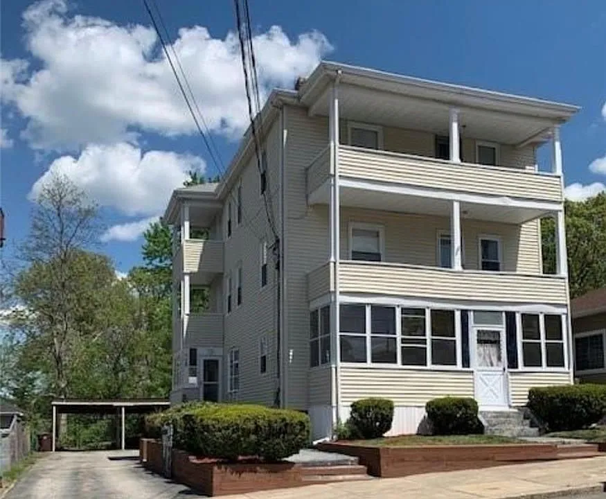217 Newland Ave #2