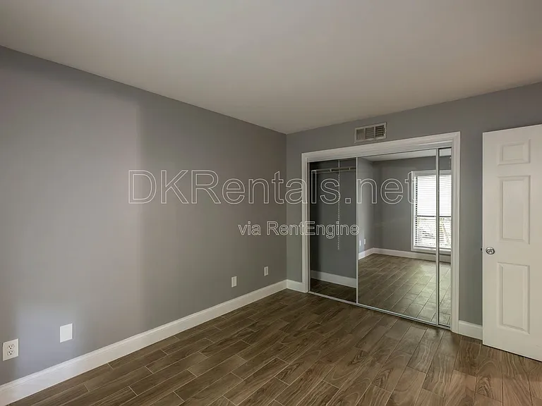 1309 Summit North Dr NE — Photo 11