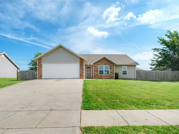 1280 General Parson Dr, Prairie Grove, AR 72753