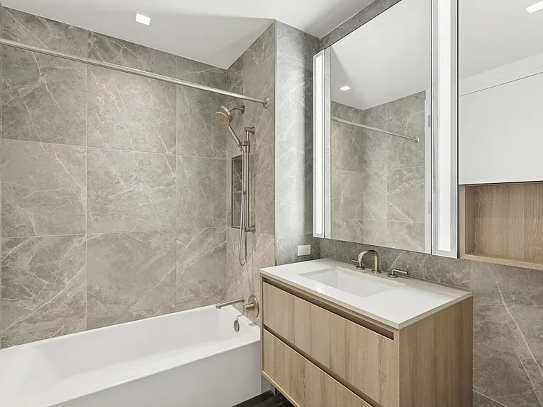 312 W 43rd St #3129H — Photo 5
