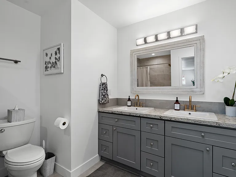 15227 Freeman Ave — Photo 13