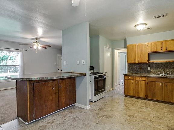 2nd image of 10425 Aledo Dr