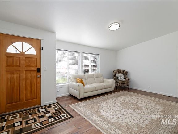 5th image of 5863 3rd Ave