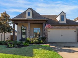 106 Italian Cypress Ln, Youngsville, LA 70592