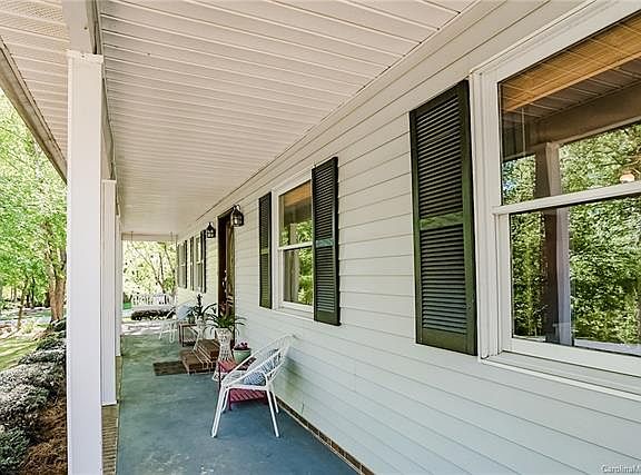 3rd image of 7918 Woodhill Cove Ln