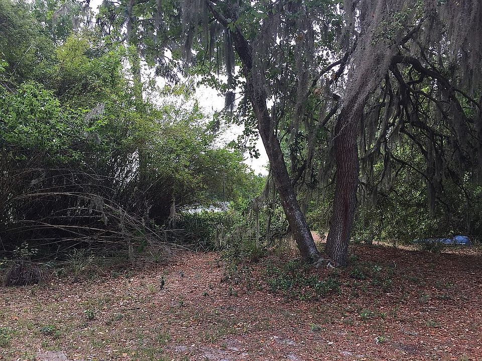 2nd image of 860 Bucksaw Pl