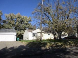 813 83rd Ave NE, Spring Lake Park, MN 55432