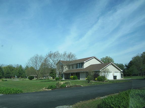 2nd image of 61 Blackhawk Dr