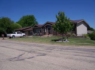 302 W Parry St, Dodgeville, WI 53533