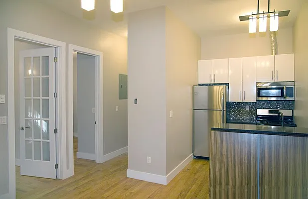 Rented by Gold-Stone Realty | media 10