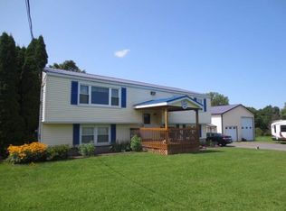 1931 Van Auken Rd, Newark, NY 14513