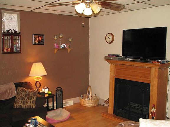 5th image of 704 Sellers Ave