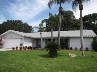 2347 Mangrum Dr, Dunedin, FL 34698