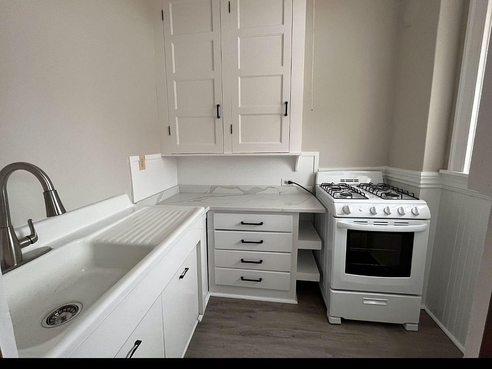 1st image of 1 Harbor St #10
