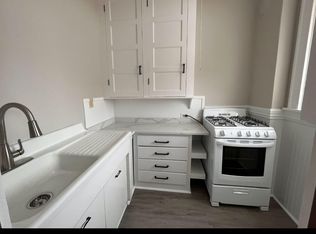 1 Harbor St #10, Salem, MA 01970