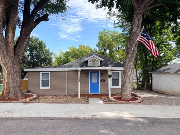 1608 Booker St, Hannibal, MO 63401