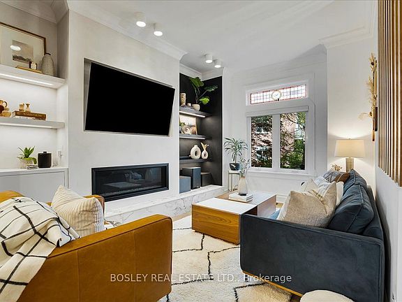 4th image of 372 Logan Ave