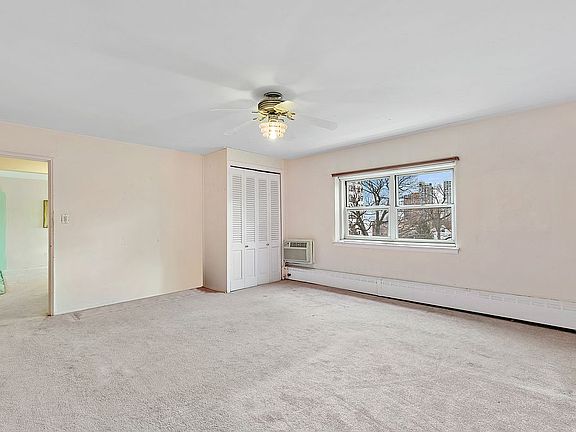 4th image of 1575 Center Ave #4C-754C