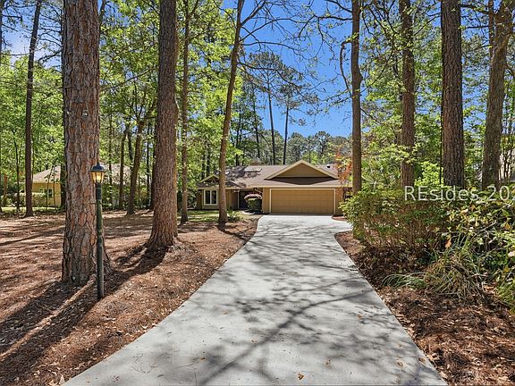 5th image of 224 White Oaks Cir