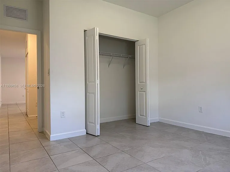 11909 SW 244th St #EFFICIENCY — Photo 10