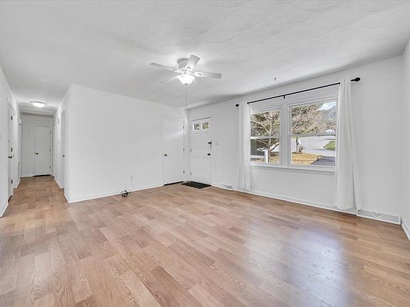 5th image of 3149 Ventnor Rd SE