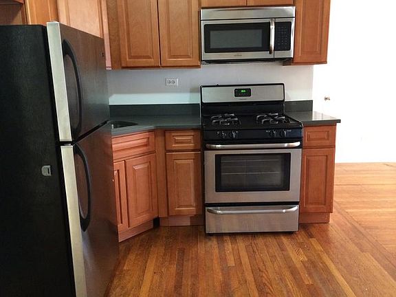 2nd image of 3752 89th St APT 6A