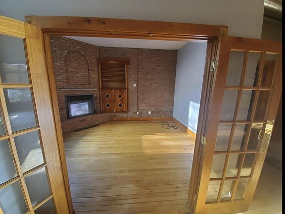 5th image of 77 Court St APT 1