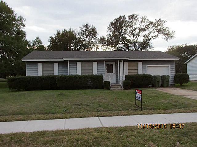 1st image of 2161 Evergreen Dr