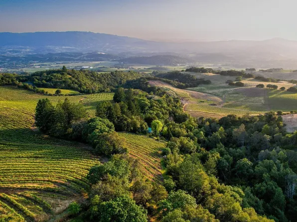 2700 Nelligan Road, Glen Ellen, CA 95442