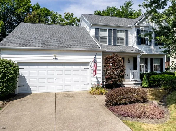 437 Woodcrest Dr, Wadsworth, OH 44281